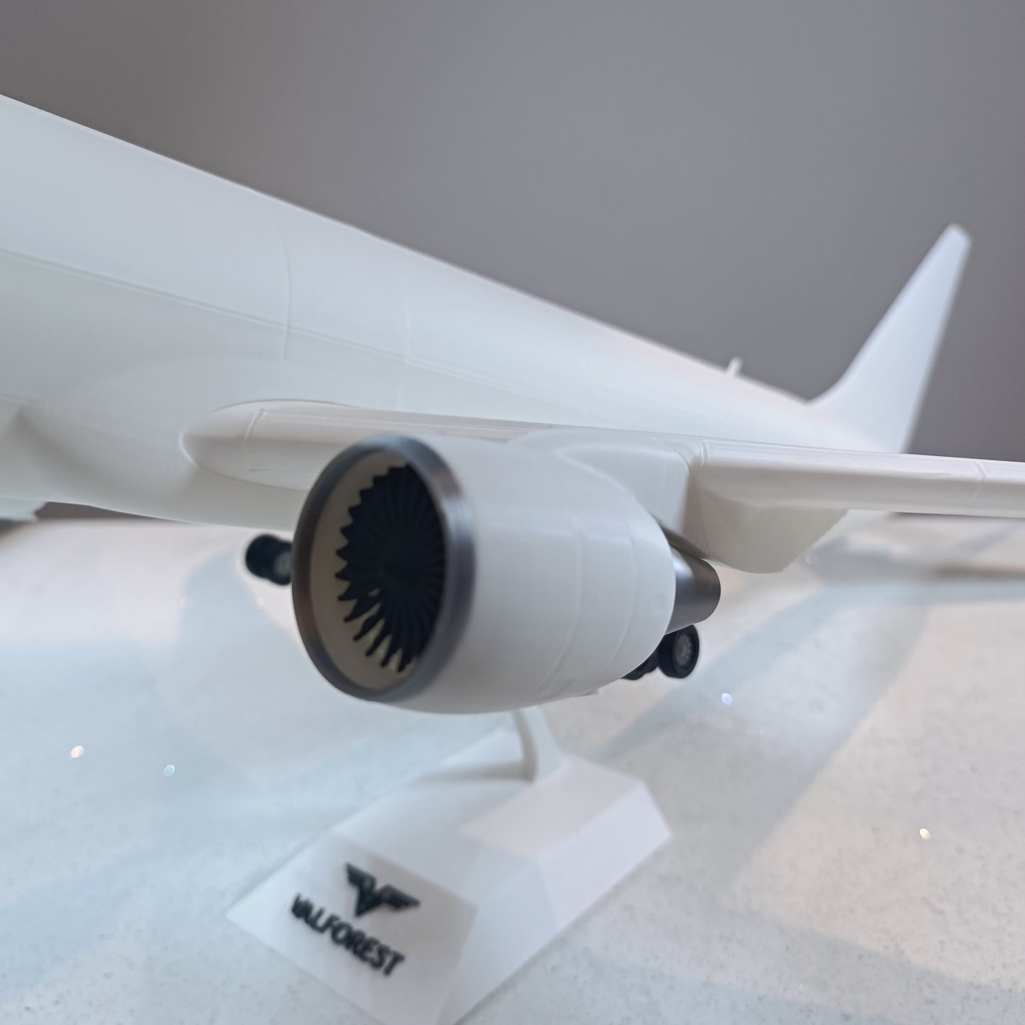 767-300F style aircraft model (1/80 scale)