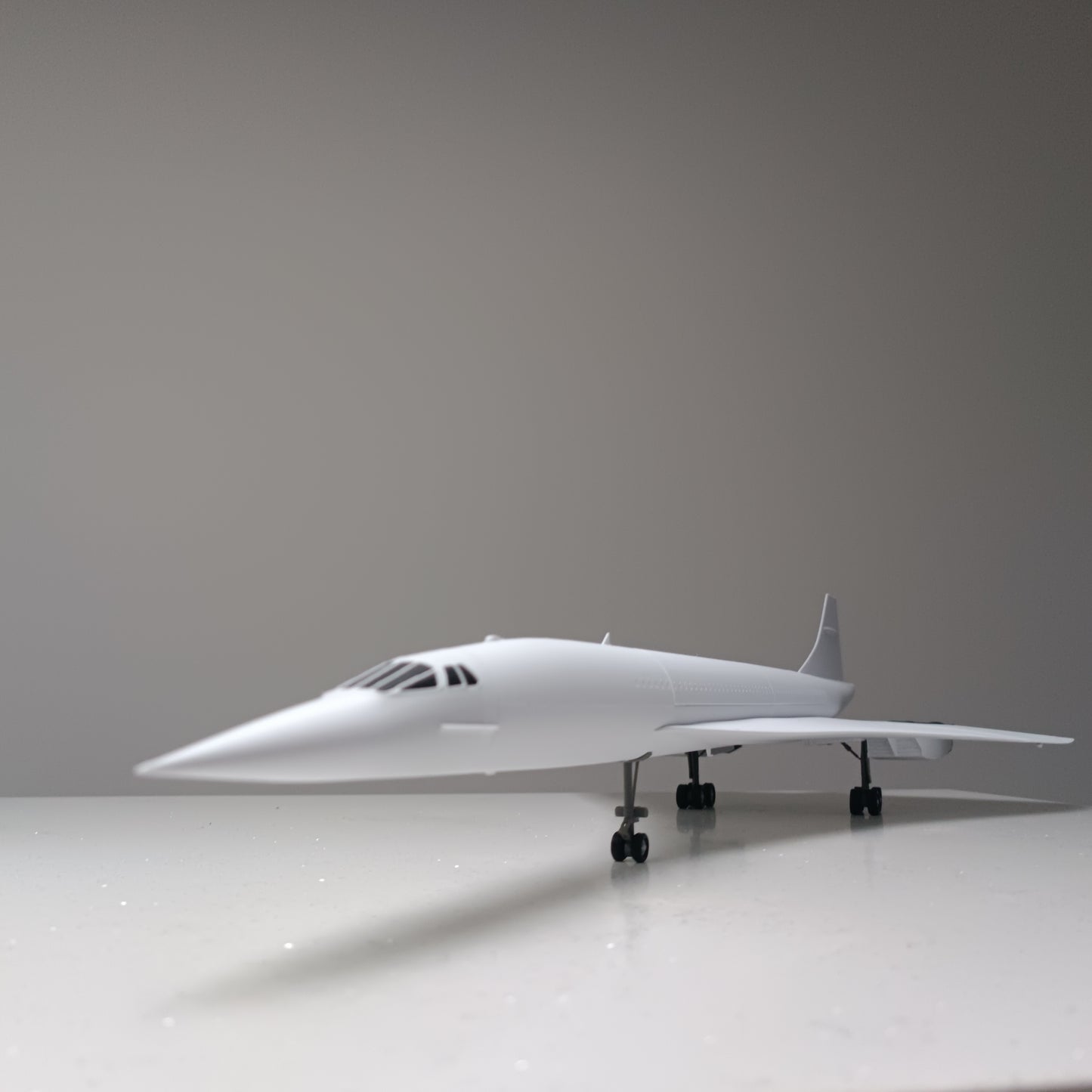 Concorde-Style 3D Printed Supersonic Passenger Jet Model – Aviation Display Gift
