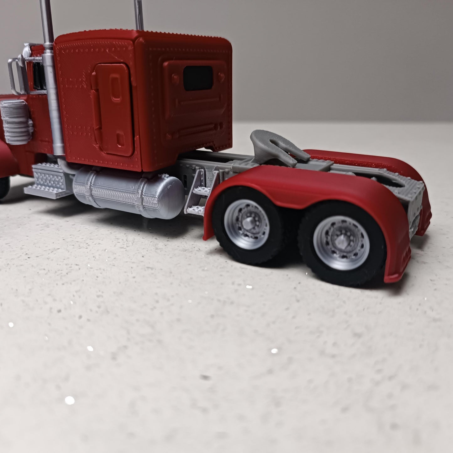 3D Printed Peterbilt 379 Model Truck | Unibilt Sleeper Replica