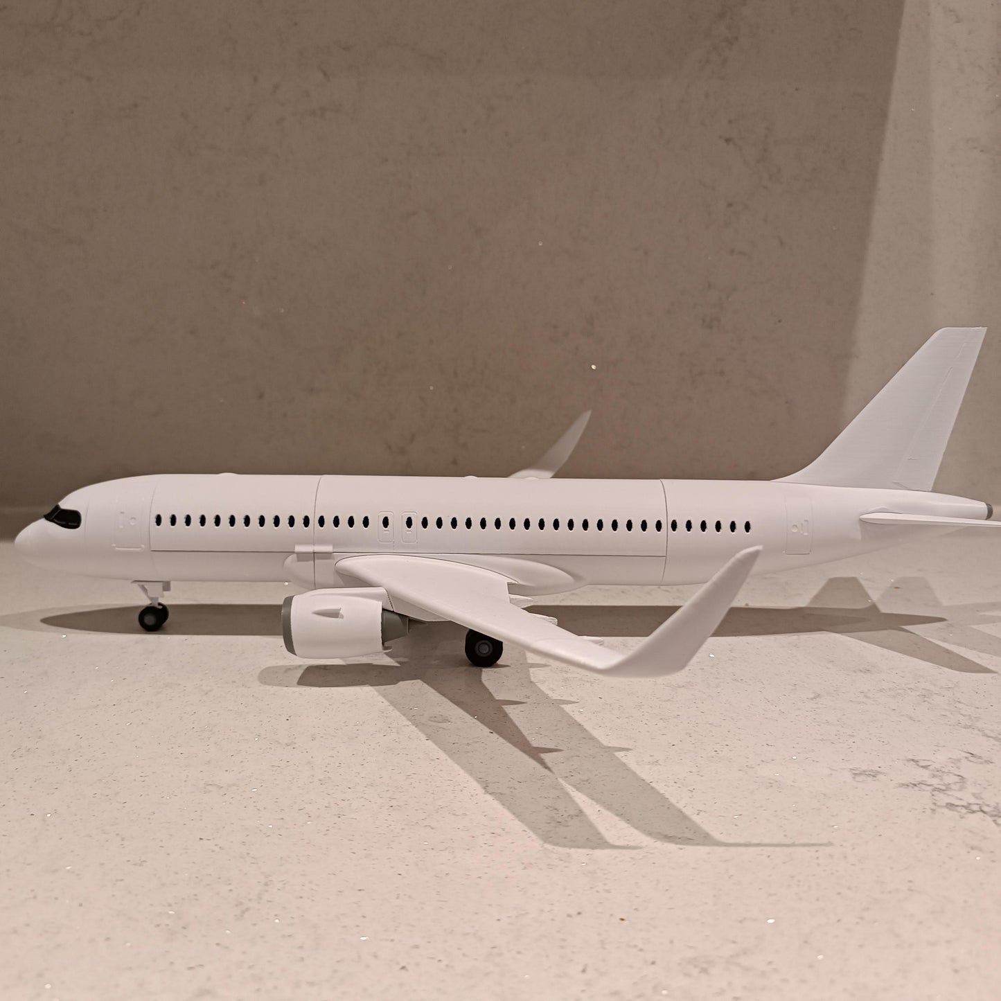 A320-Style 3D Printed Extended Narrow-Body Passenger Jet Model – Aviation Display Gift