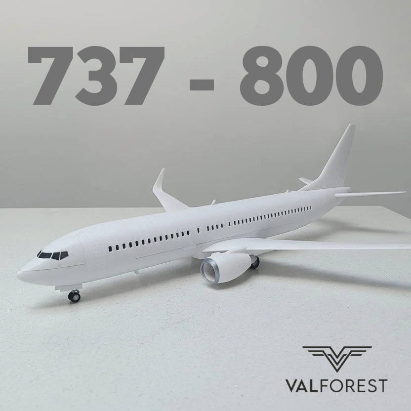 737-800 style aircraft model (1/80 scale) – Magnetic Cockpit