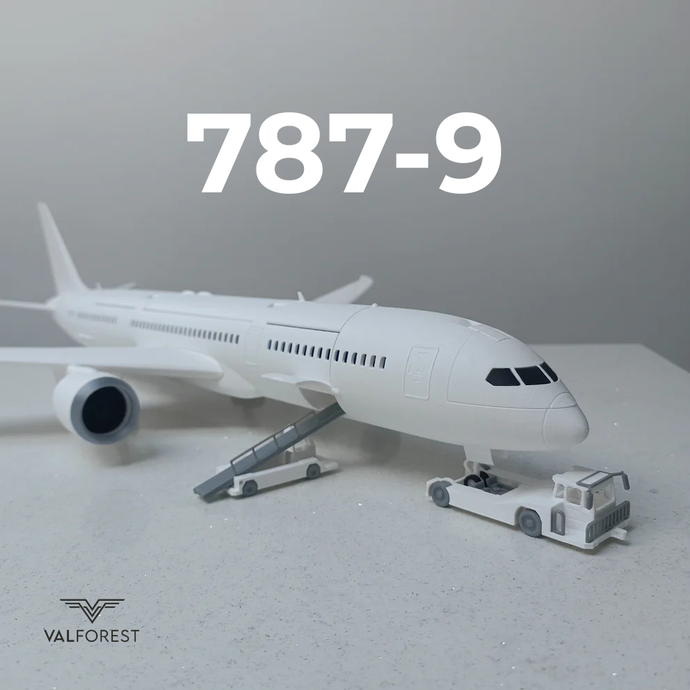 787-9 style aircraft model (1/100 scale)
