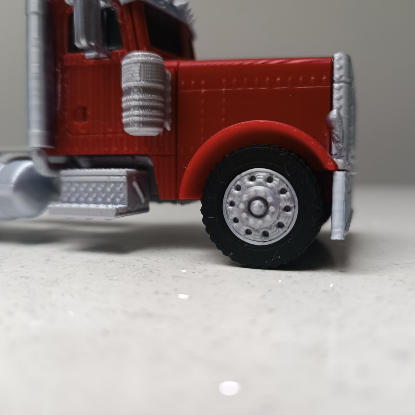 3D Printed Peterbilt 379 Model Truck | Collectible Semi Trucker Gift