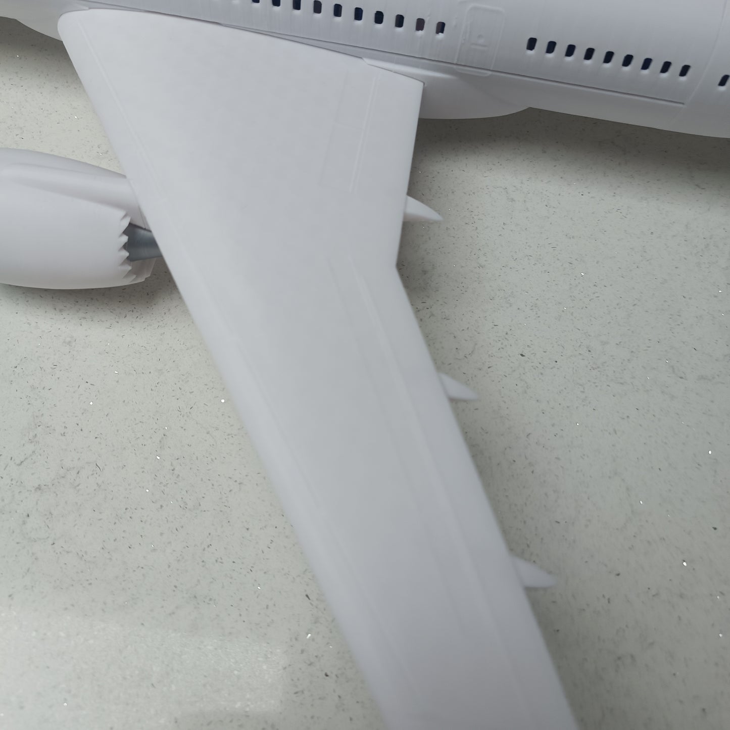 787-8 style aircraft model (1/100 scale)