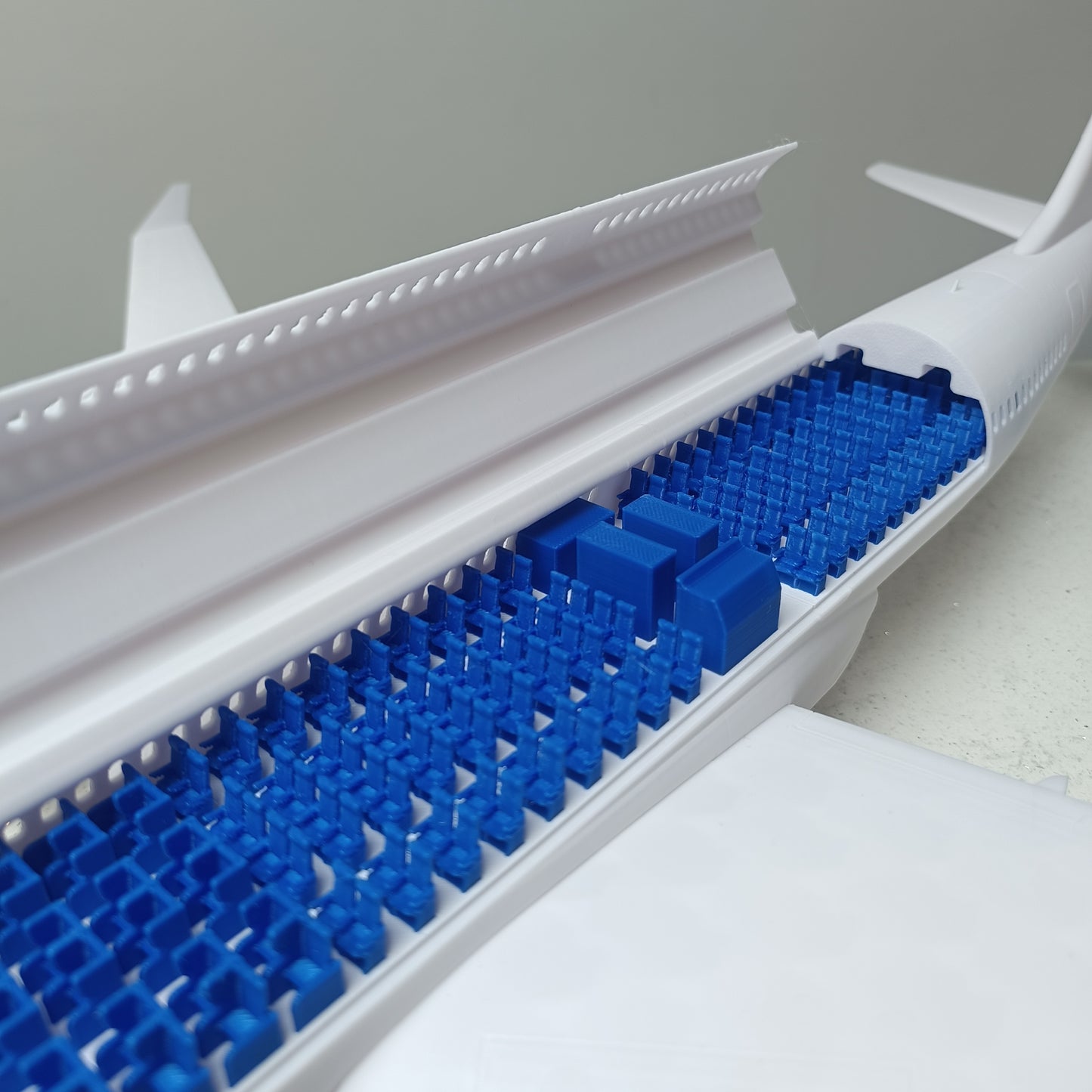 A340-300 - style model plane (1/100 scale)