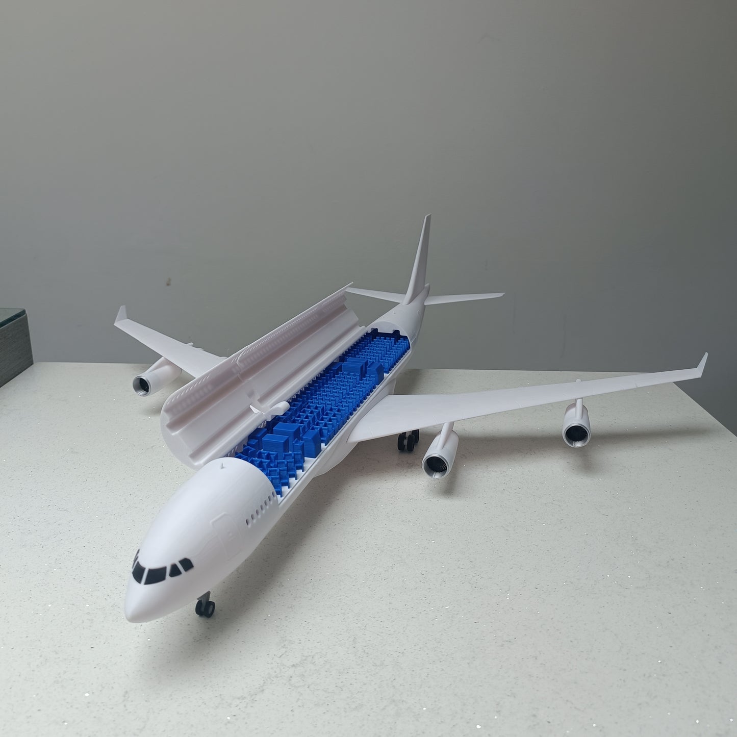A340-300 - style model plane (1/100 scale)