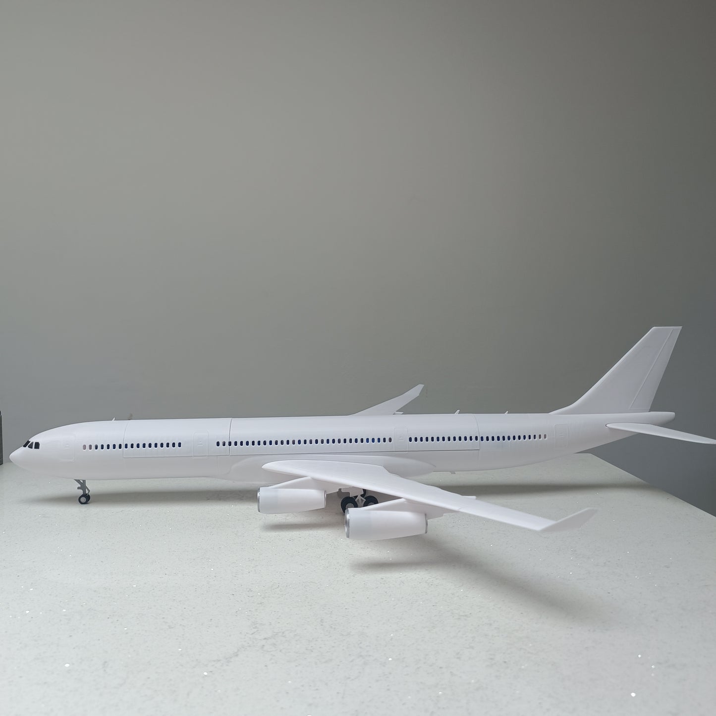 A340-300 - style model plane (1/100 scale)