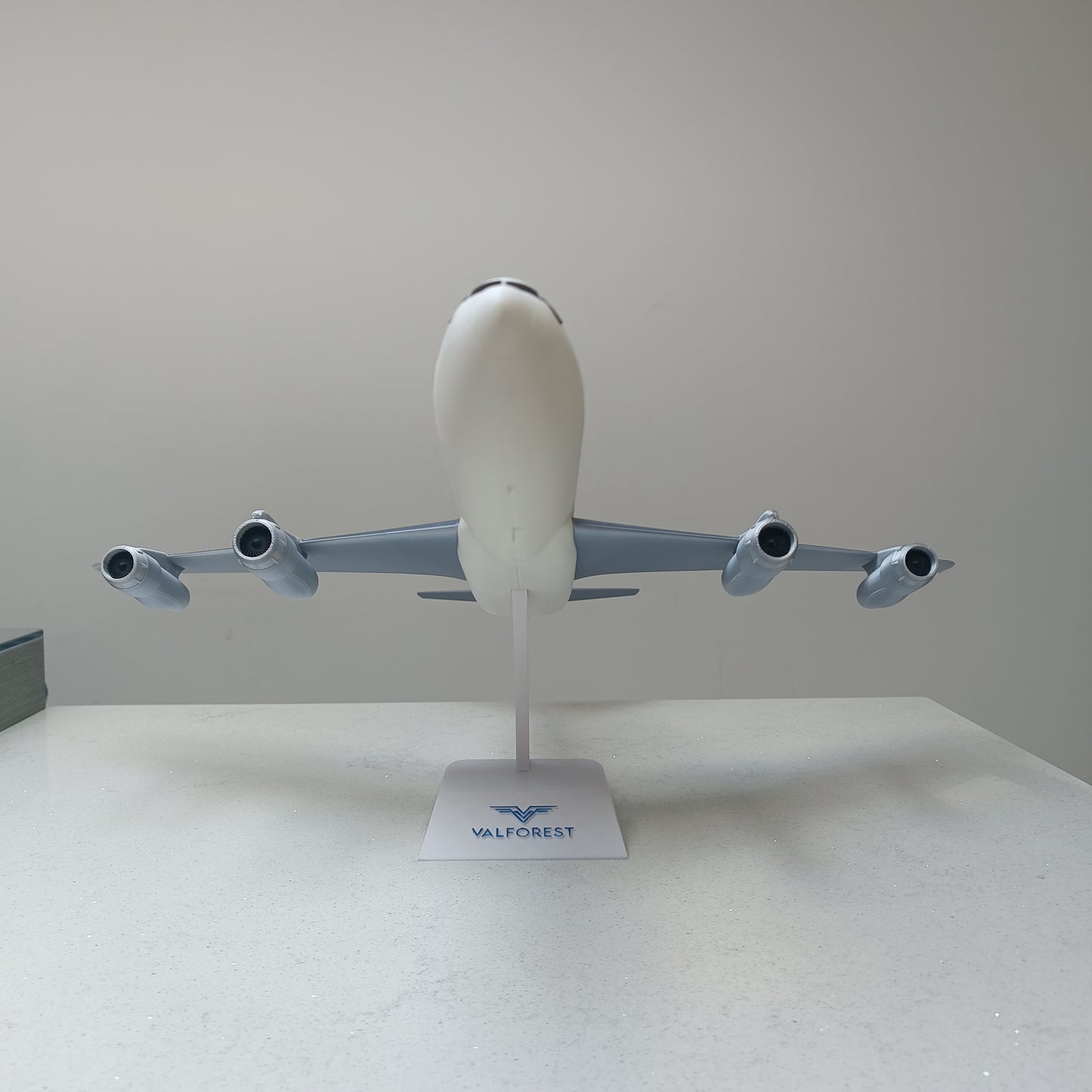 707-2 style aircraft model (1/80 scale)