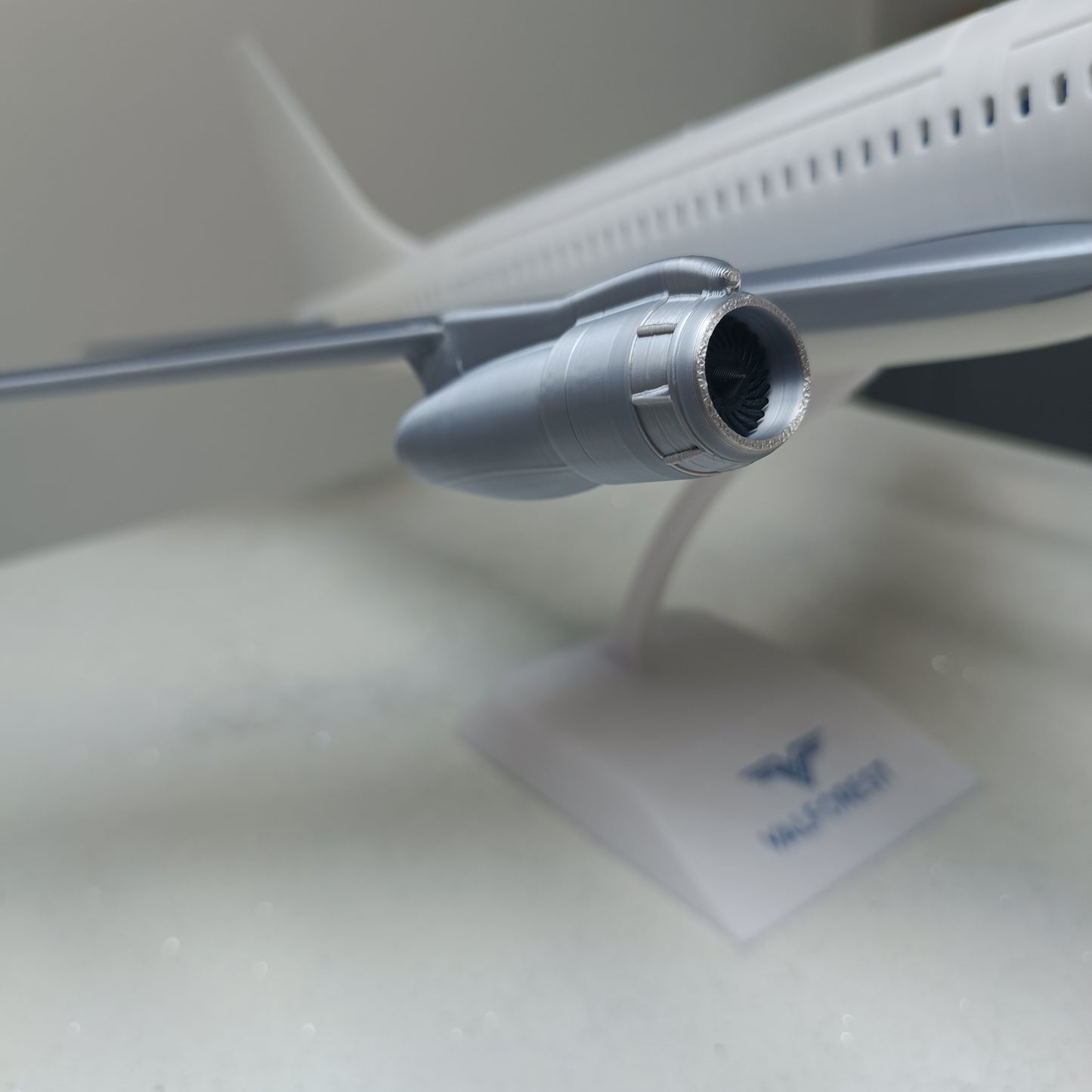 707-2 style aircraft model (1/80 scale)