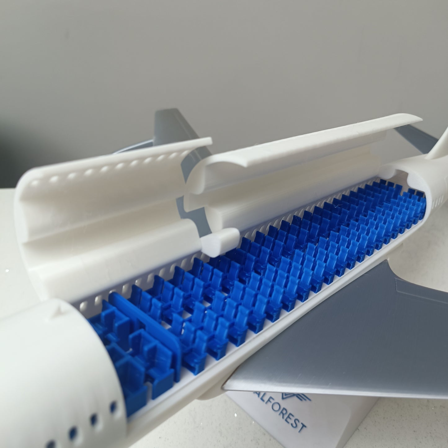 707-2 style aircraft model (1/80 scale)