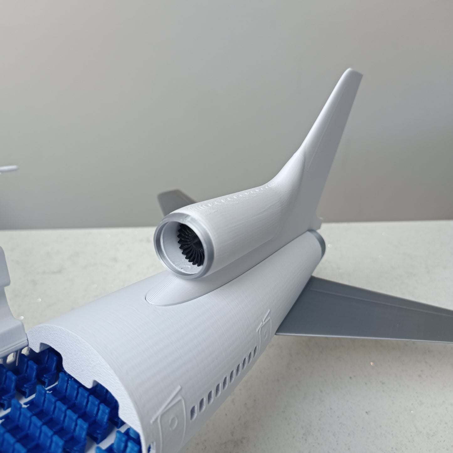 L-1011 Tristar style sircraft (1/100 scale)