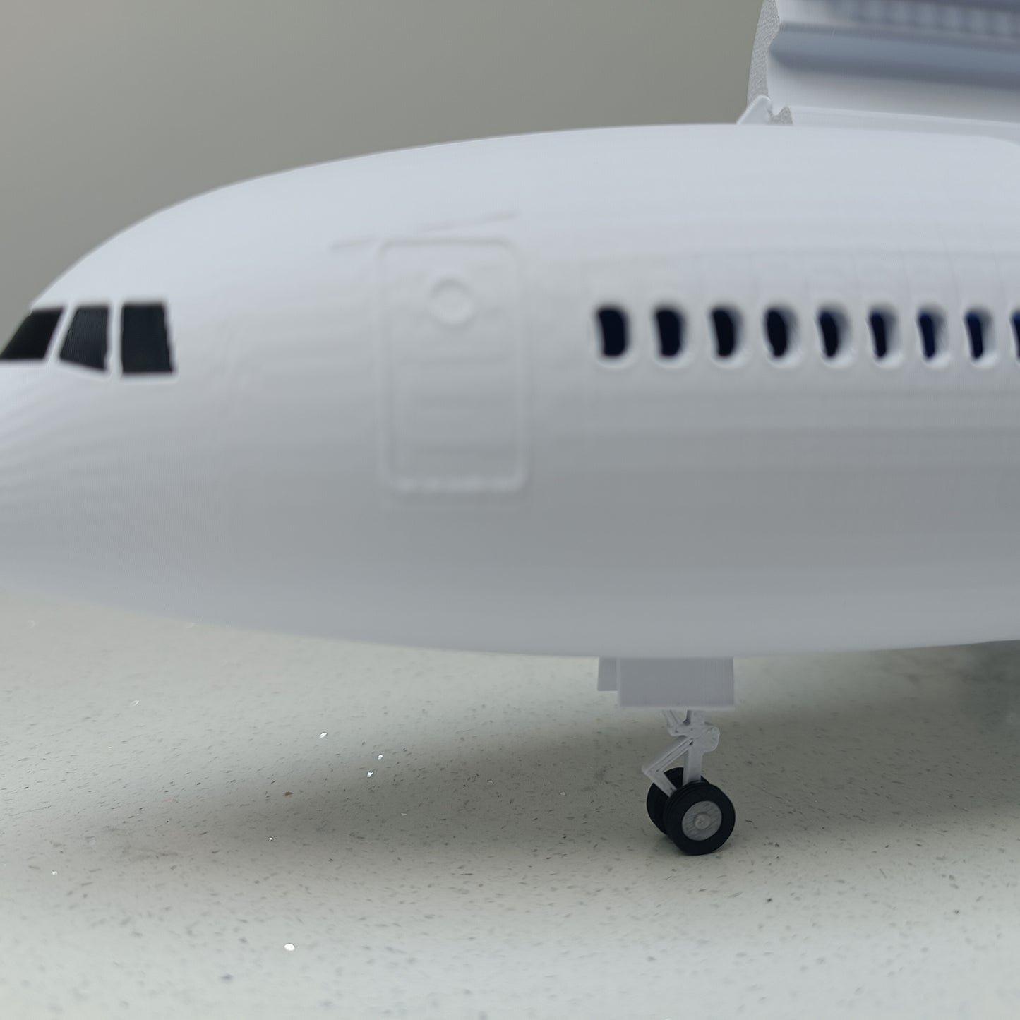 L-1011 Tristar style sircraft (1/100 scale)