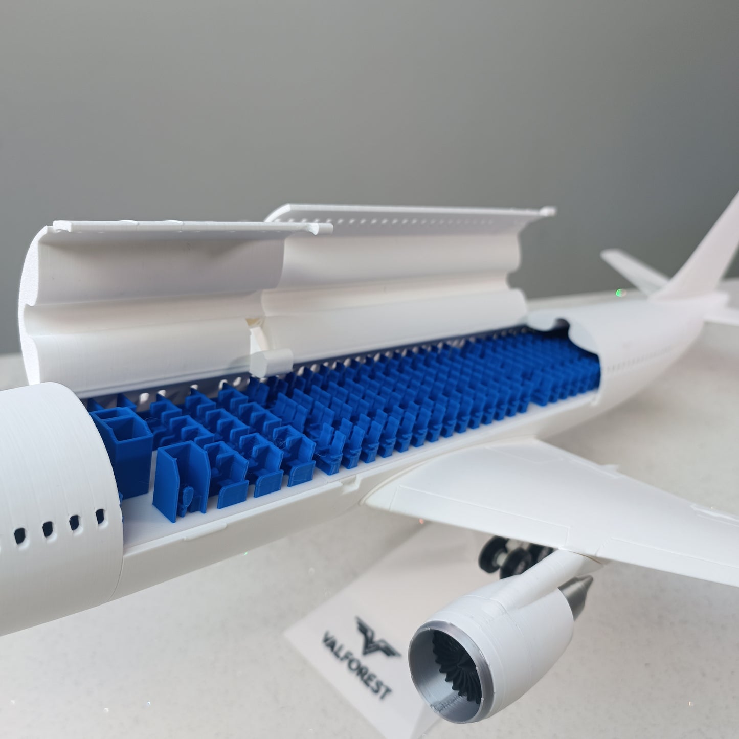 A300 style aircraft model (1/100 scale)