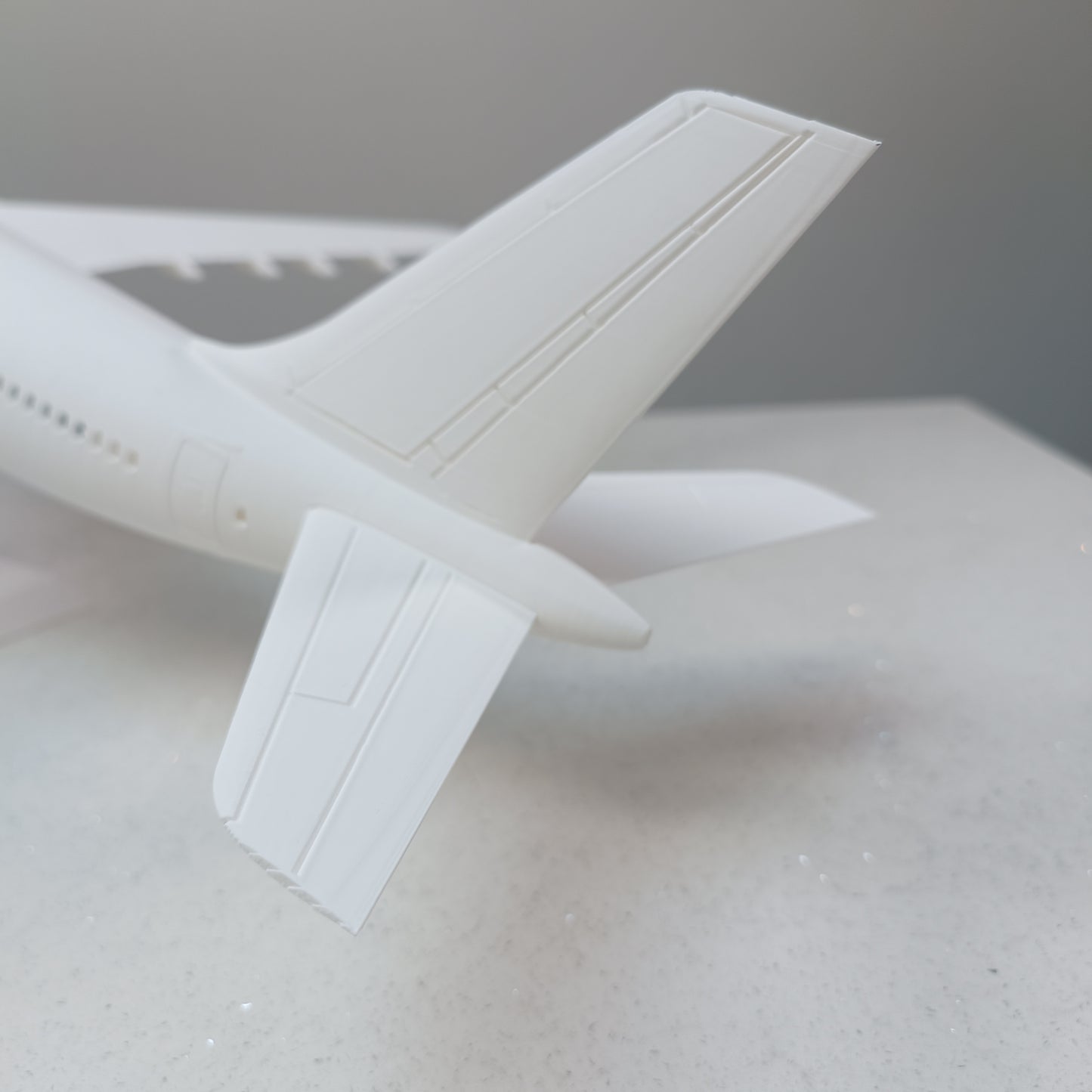 A300 style aircraft model (1/100 scale)