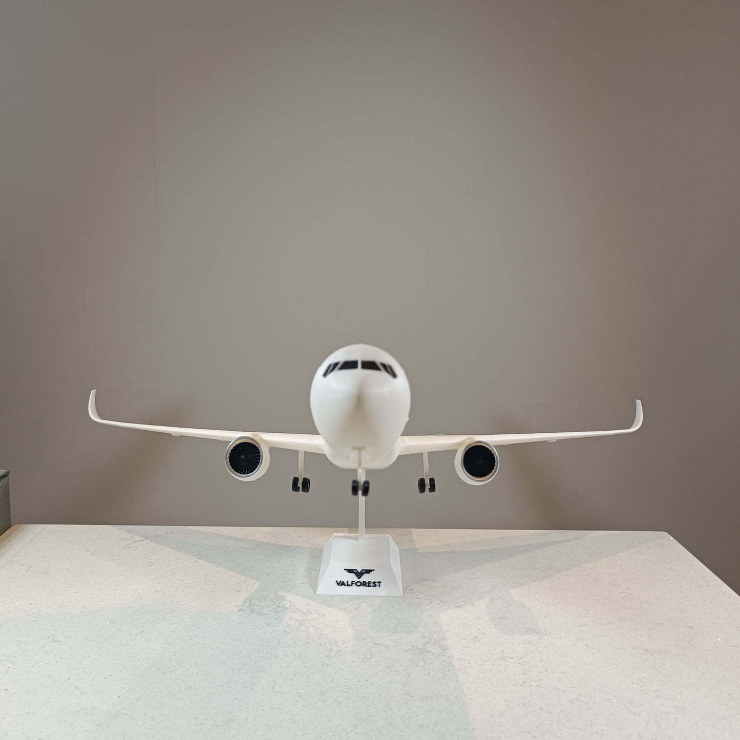 767-300F style aircraft model (1/80 scale)