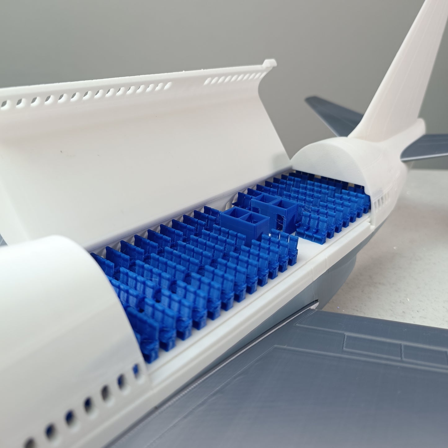 747SP style aircraft model (1/100 scale)