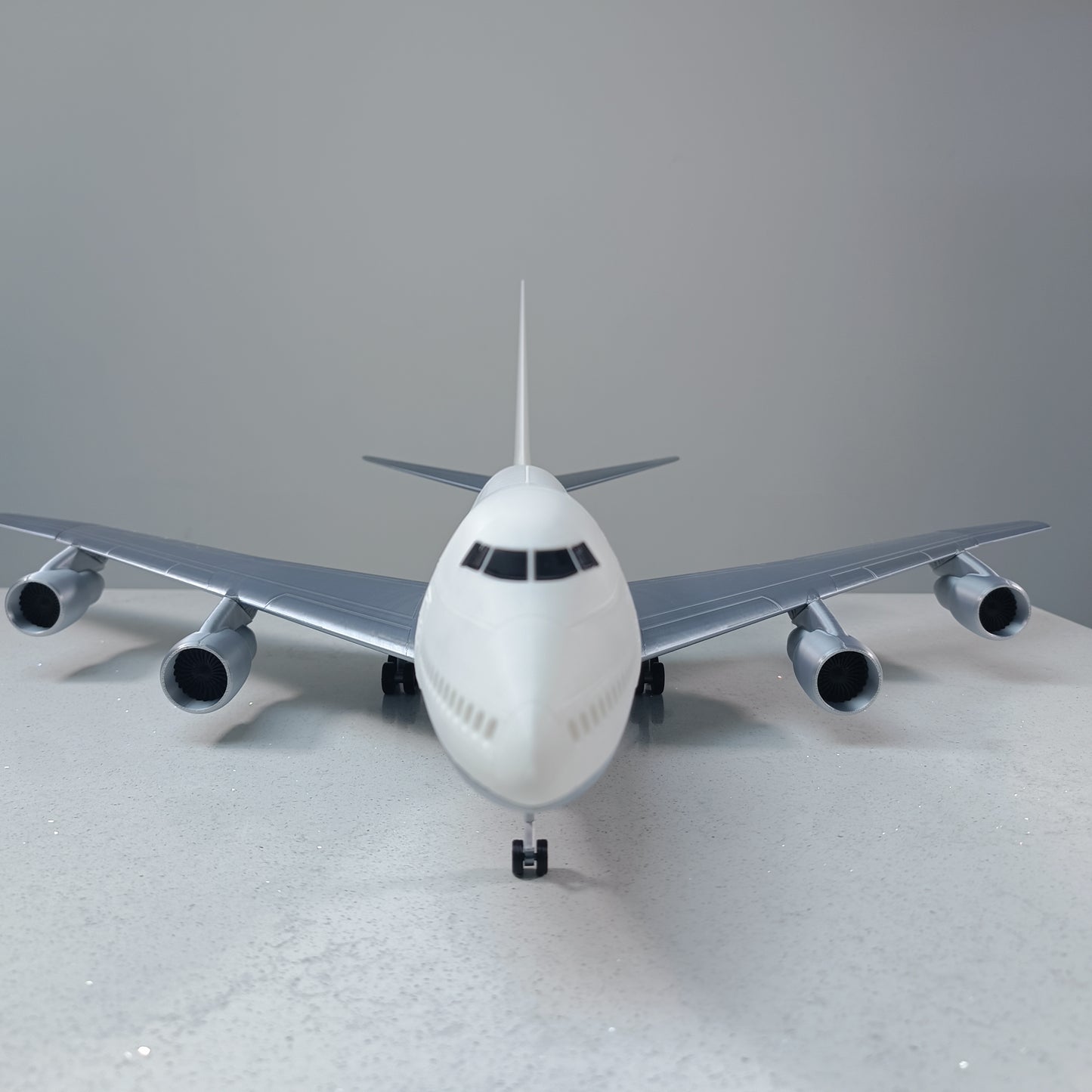 747SP style aircraft model (1/100 scale)