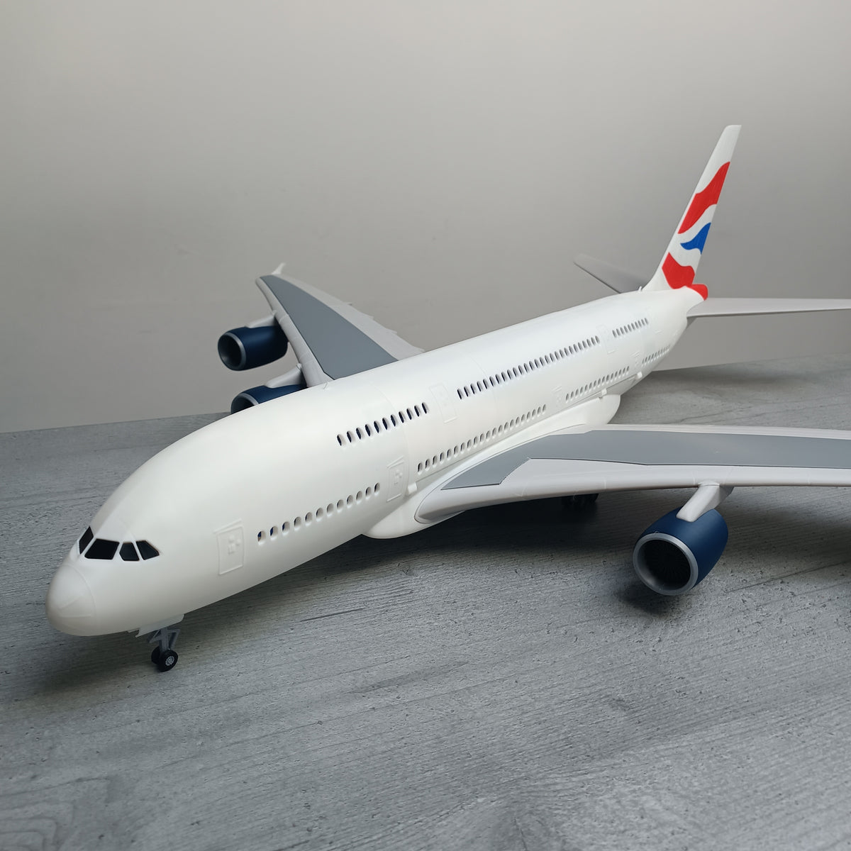 a380 style aircraft model (1/100 scale)