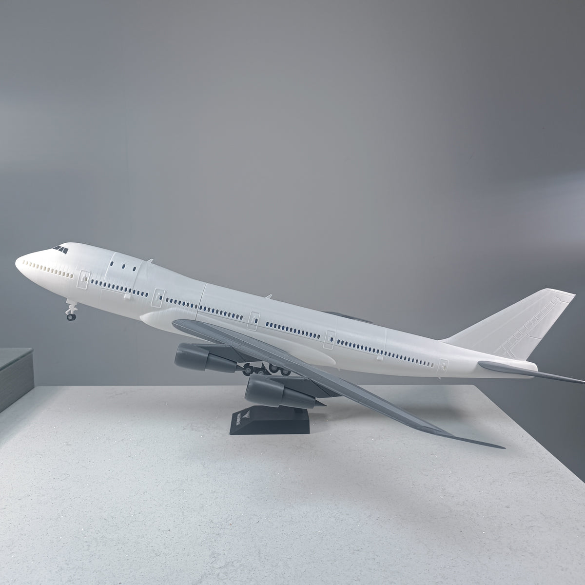 747-100 style aircraft