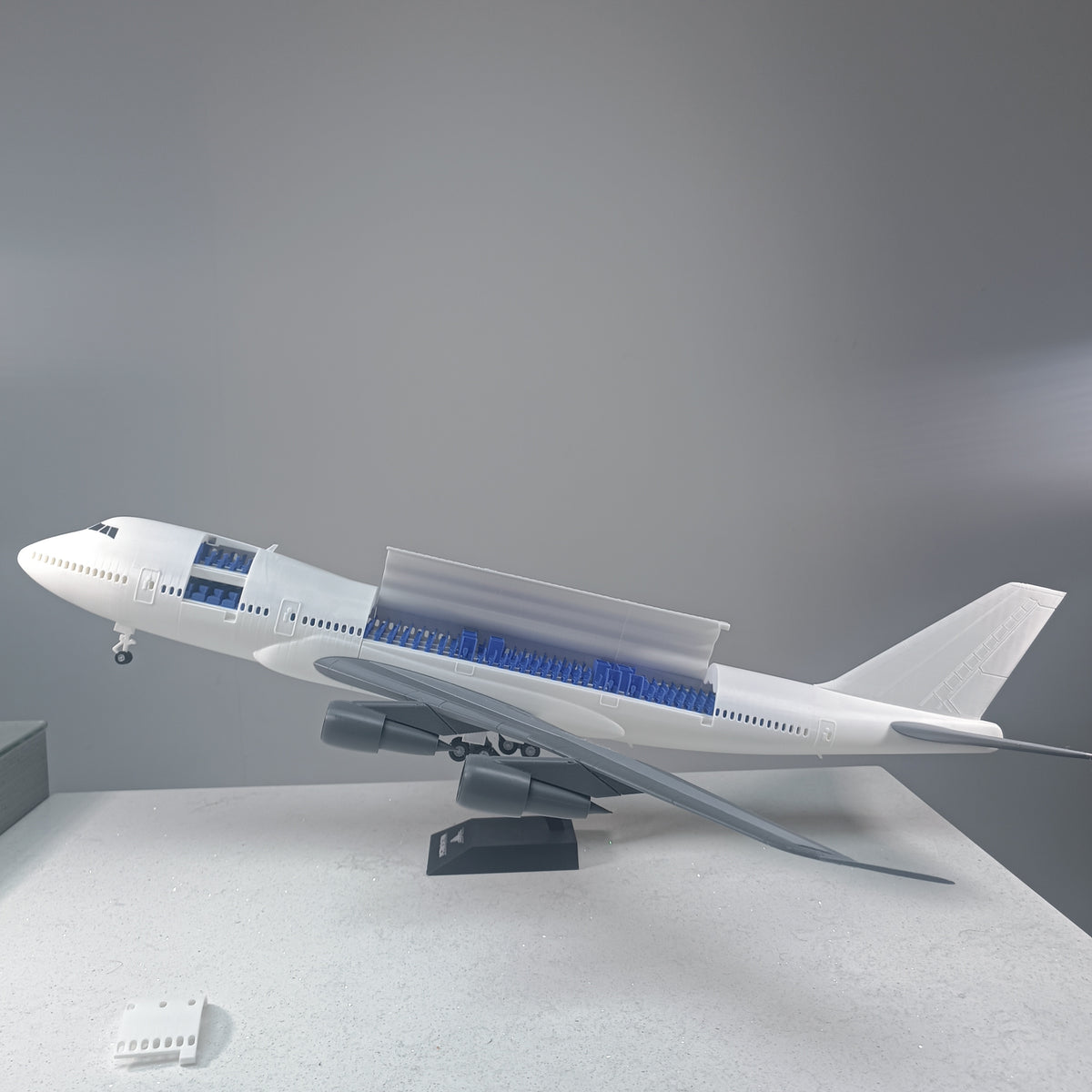 747-100 style aircraft