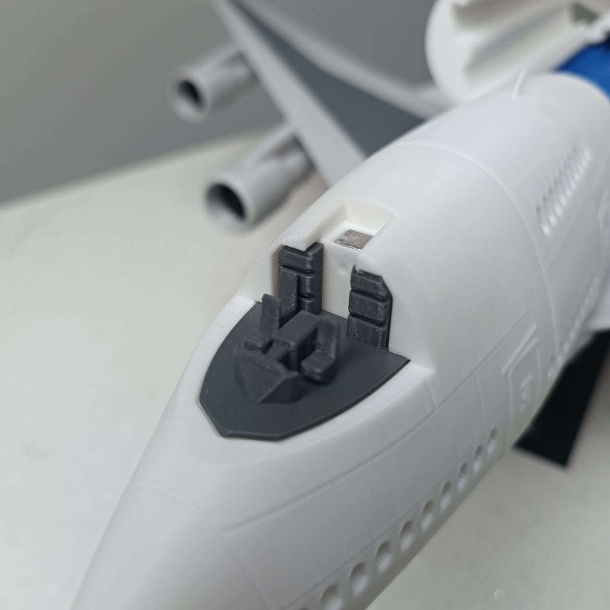 747SP style aircraft model (1/100 scale)
