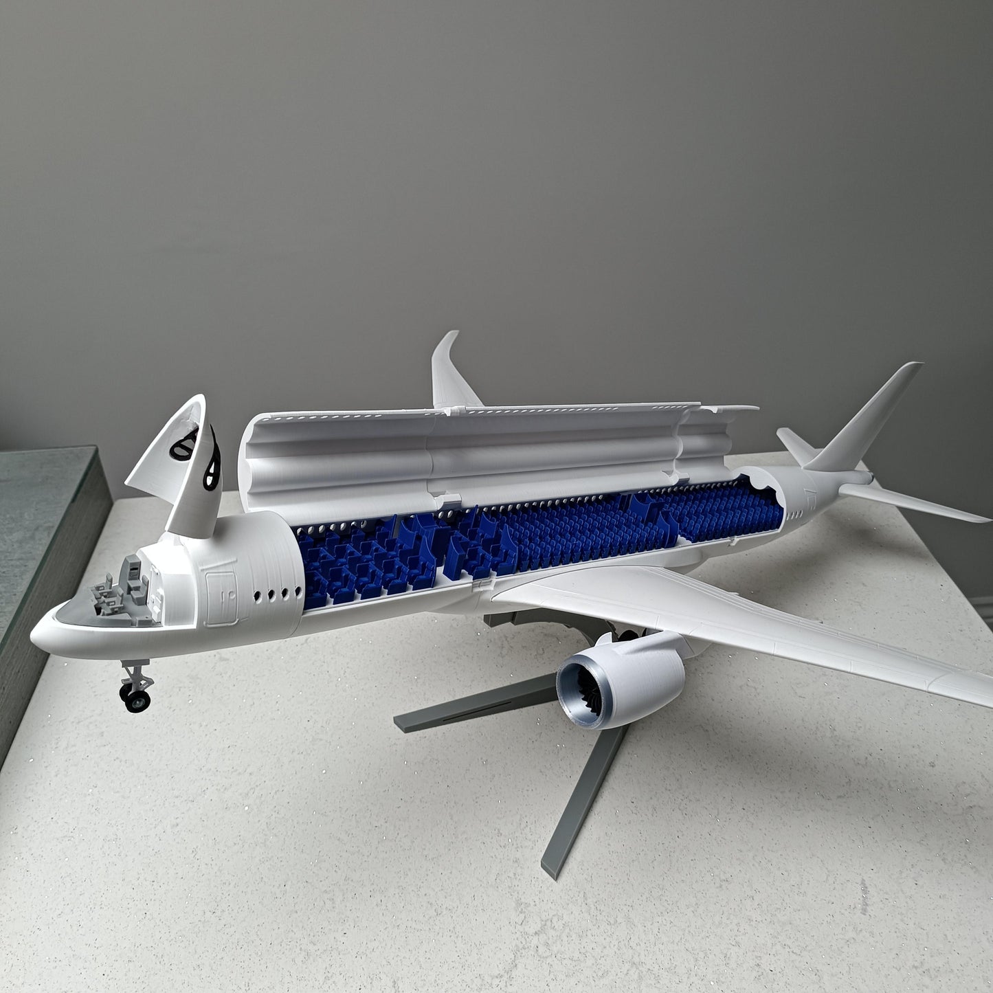 Model A350-1000 Inspired Airplane – Modern Jet Aircraft Display – Aviation Gift for Pilots, Collectors & Enthusiasts