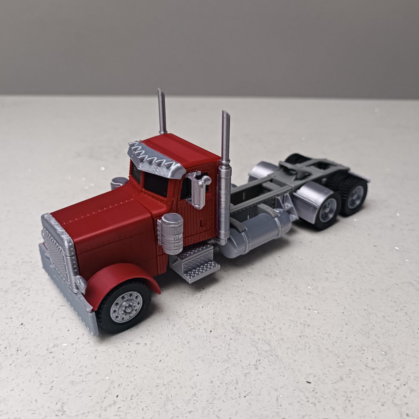 3D Printed Peterbilt 379 Model Truck | Collectible Semi Trucker Gift