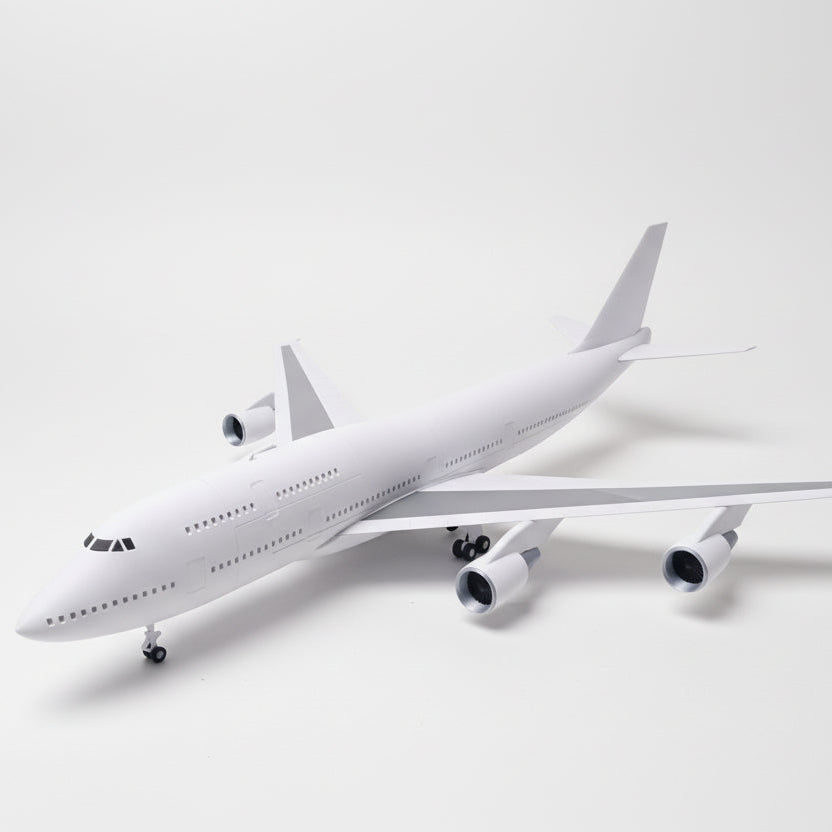747 - 400 (1/144 scale) style aircraft model replica (Copy)