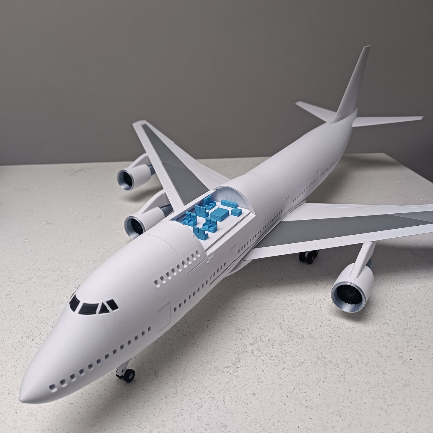 747 - 400 (1/144 scale) style aircraft model replica (Copy)