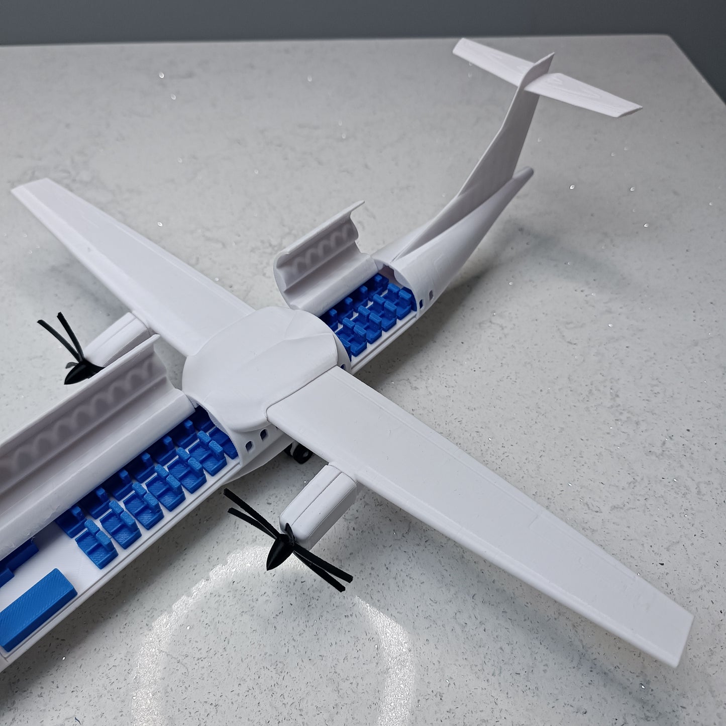 ATR 72-600 style aircraft model replica (1/80 scale)