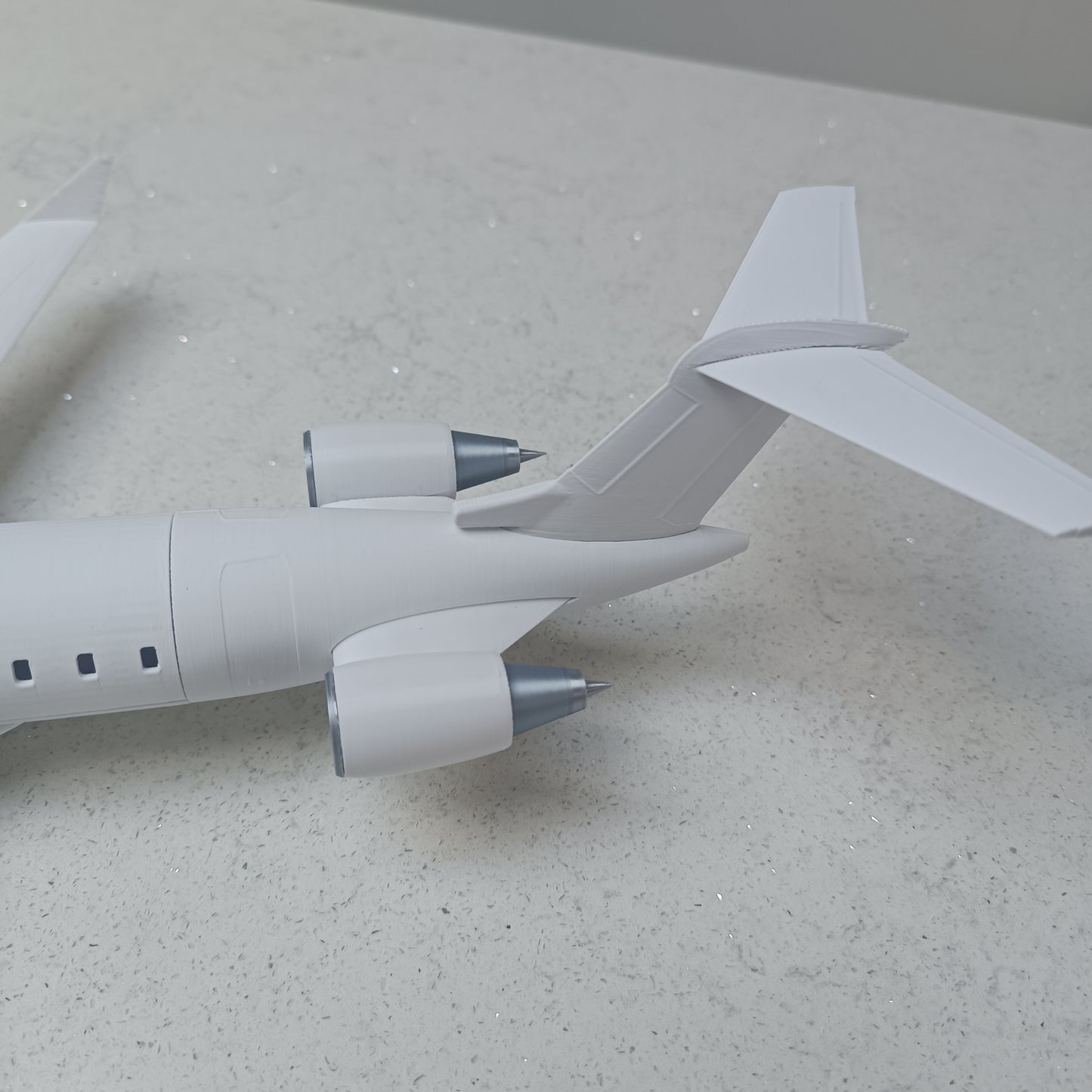 CRJ-900 style aircraft model replica (1/80 scale)