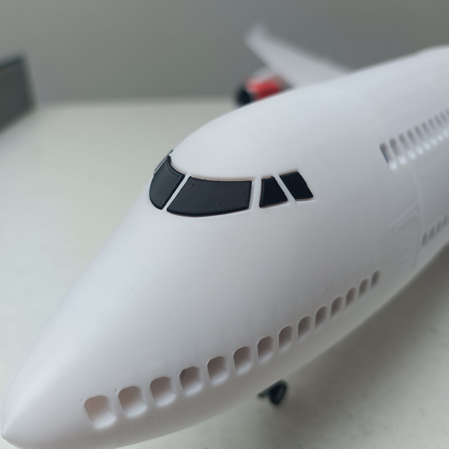 747 - 400 (1/100 scale) style aircraft model replica